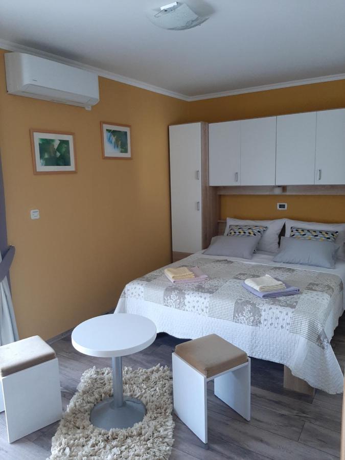 Rooms Neda Rab Town Exteriér fotografie